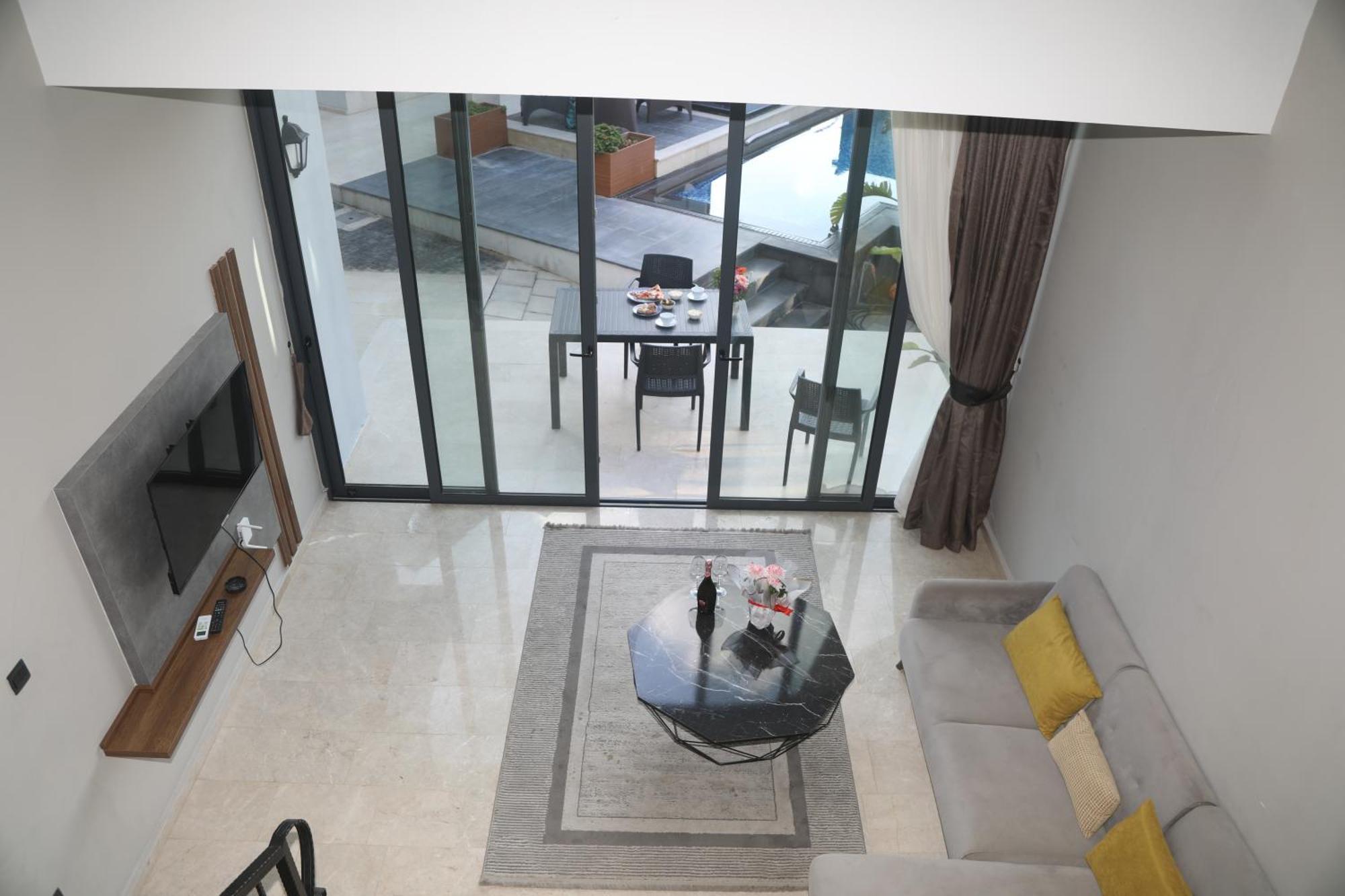 Del Mare Park Hotel Кирения Екстериор снимка