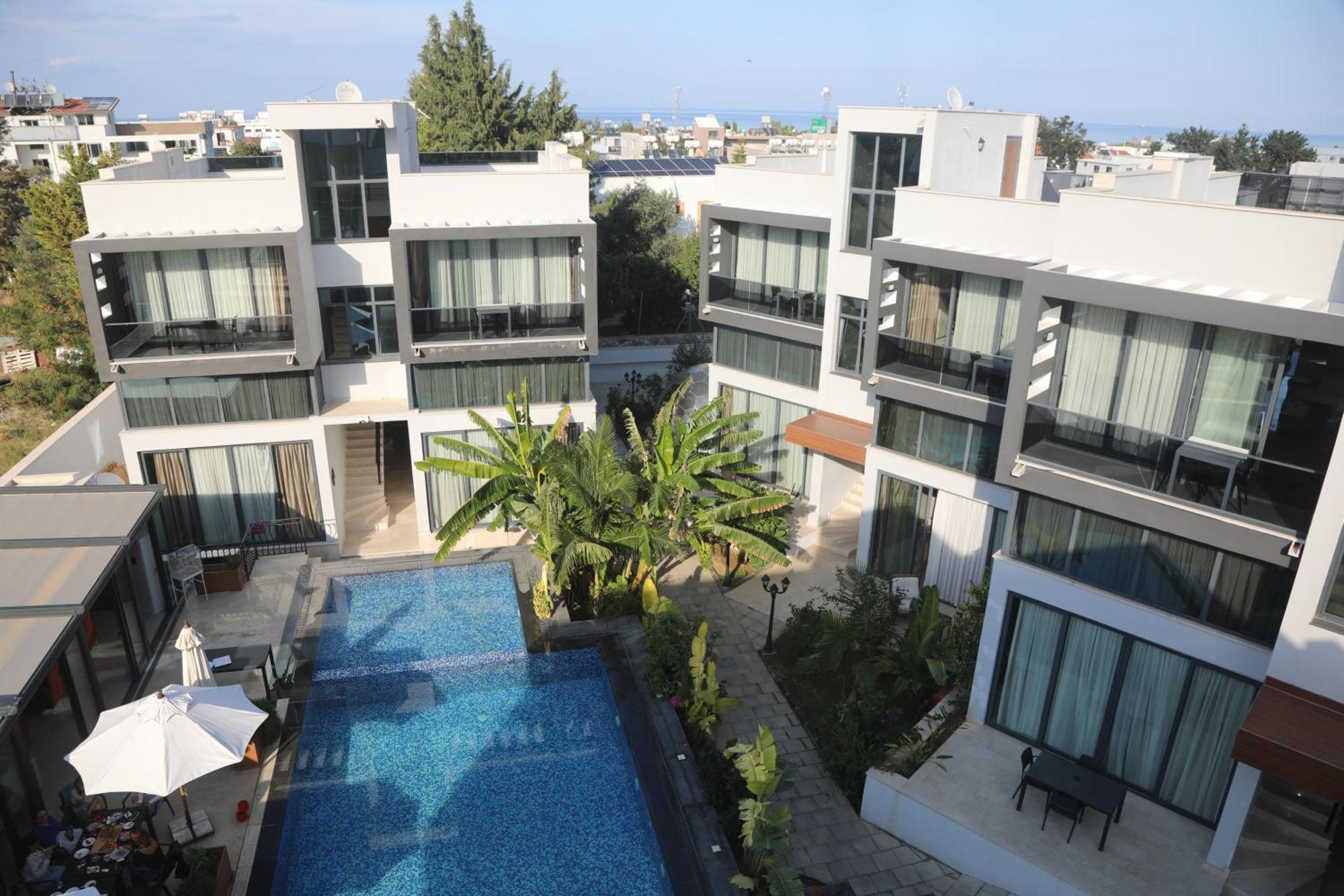 Del Mare Park Hotel Кирения Екстериор снимка