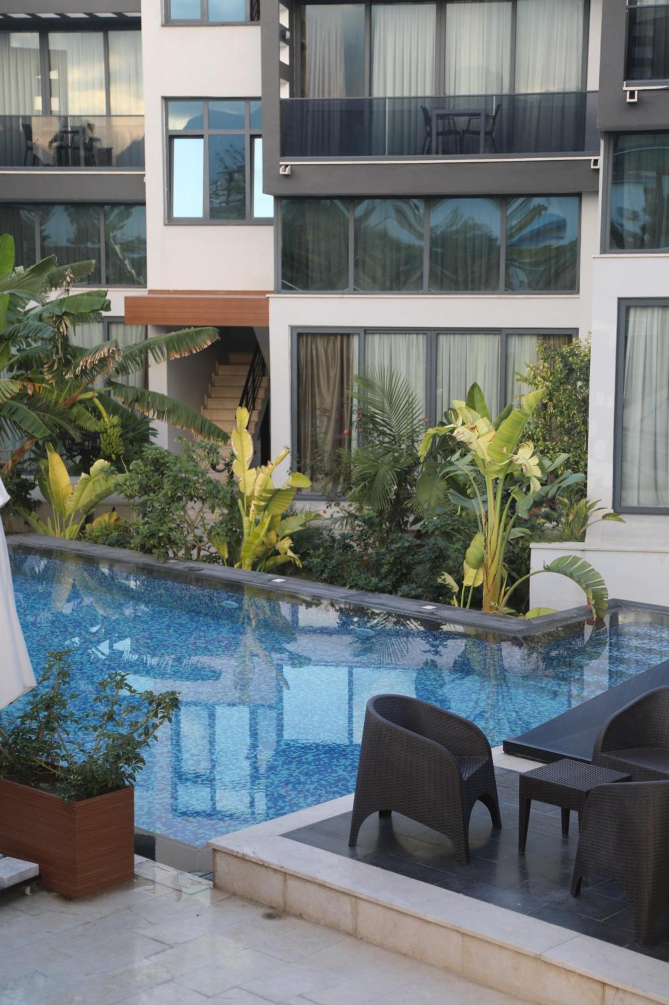 Del Mare Park Hotel Кирения Екстериор снимка